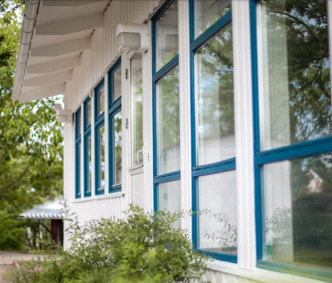 Bruske Fönstermålning